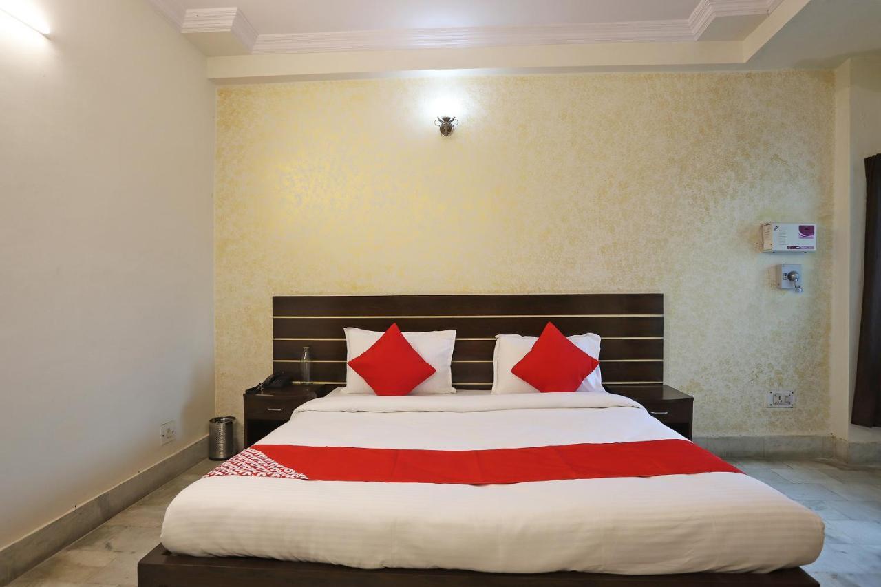 Oyo Flagship 76697 Hotel Park Awadh Lucknow Exterior foto