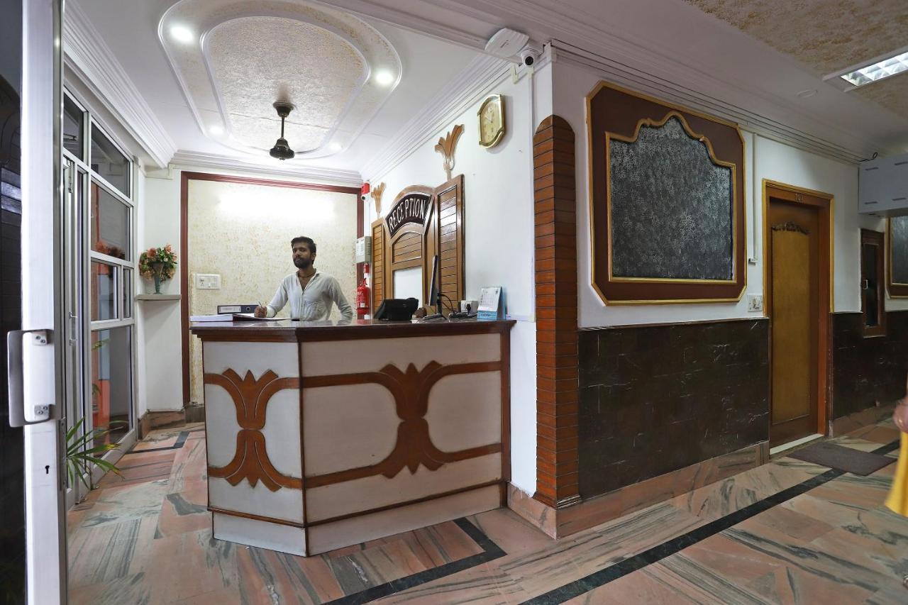 Oyo Flagship 76697 Hotel Park Awadh Lucknow Exterior foto