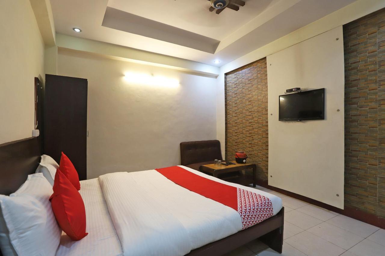 Oyo Flagship 76697 Hotel Park Awadh Lucknow Exterior foto