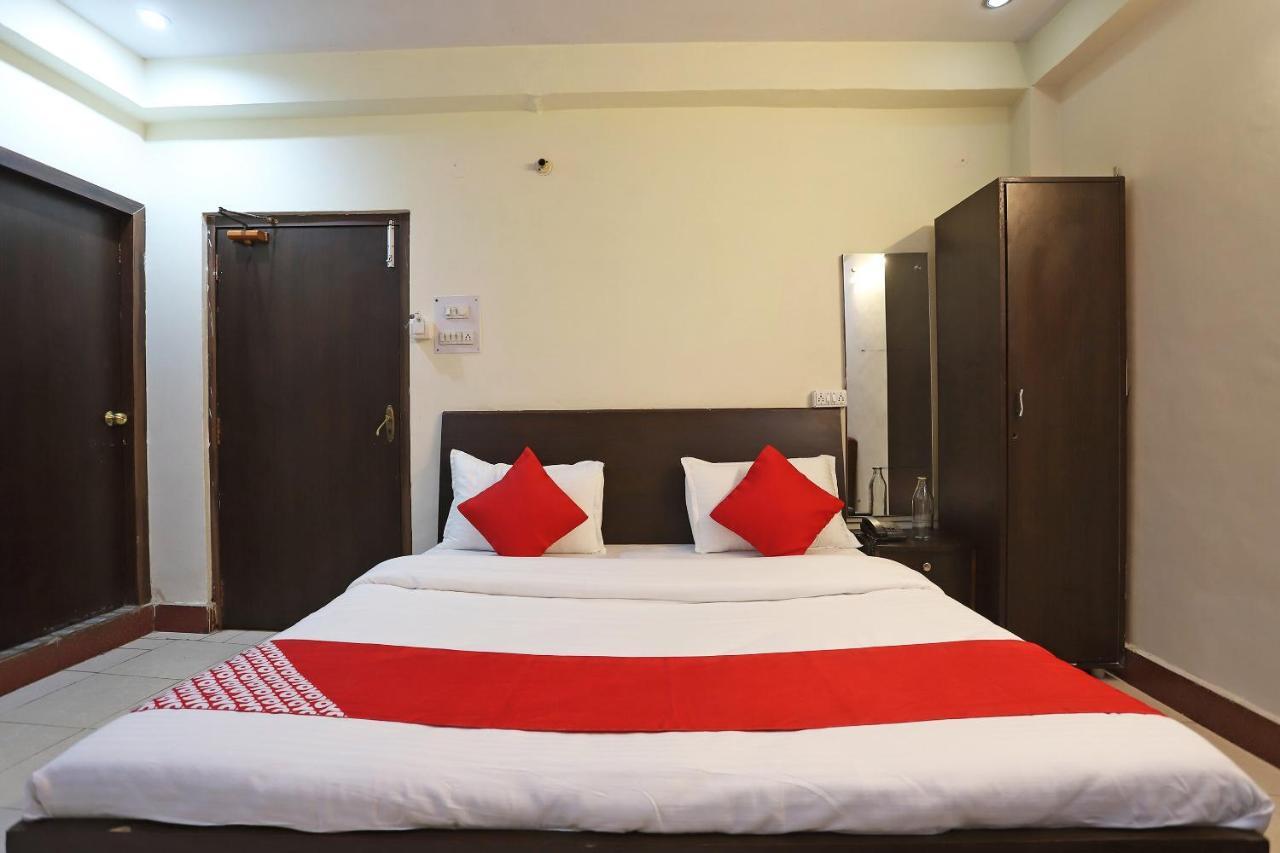 Oyo Flagship 76697 Hotel Park Awadh Lucknow Exterior foto