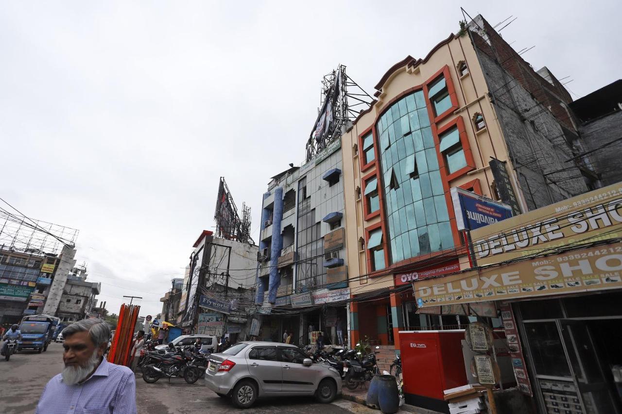 Oyo Flagship 76697 Hotel Park Awadh Lucknow Exterior foto