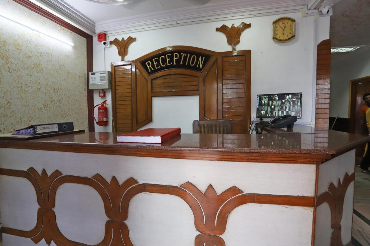 Oyo Flagship 76697 Hotel Park Awadh Lucknow Exterior foto